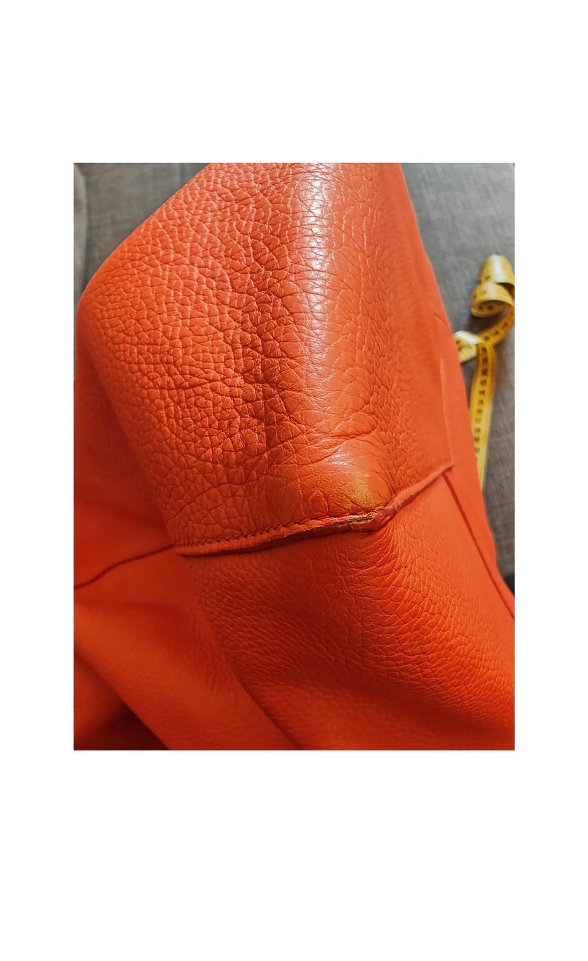 Céline Cabas Lether Tote-skinnaxelremsväska