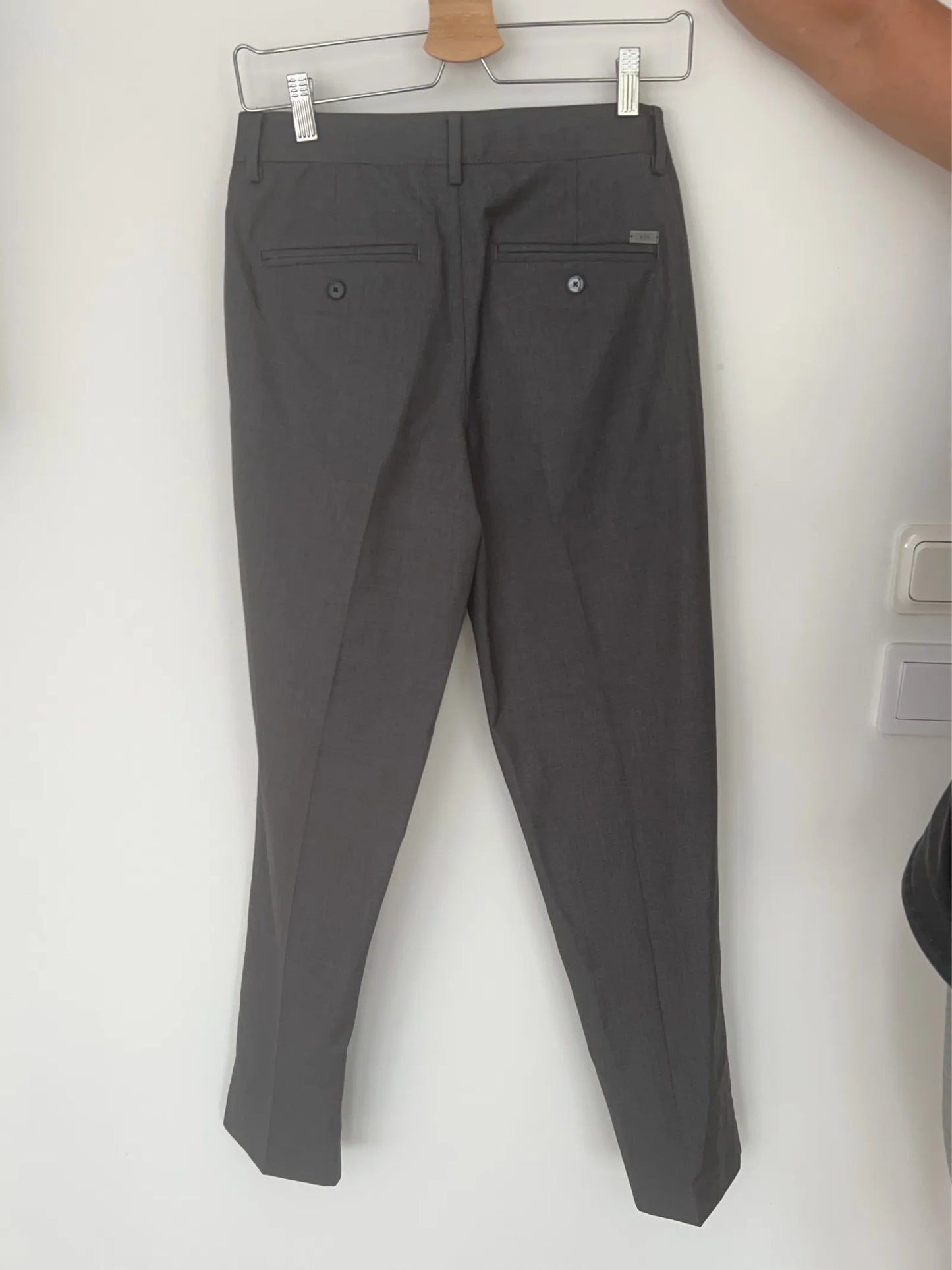 Armani-kostymbyxor NWT