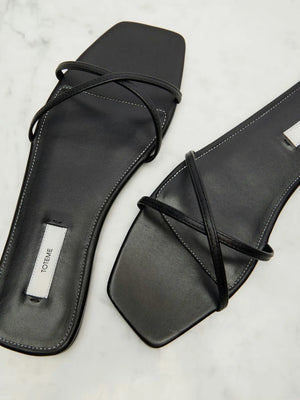 Toteme Leather Slides-skinnsandaler NWOT