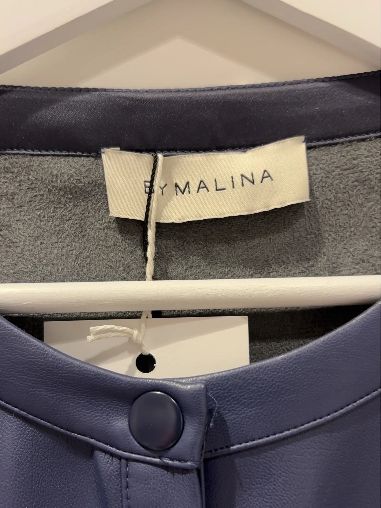 By Malina Ally-blus NWT