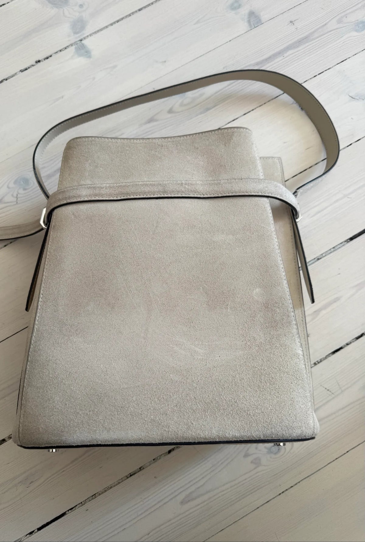 Toteme Suede Bucket-handväska