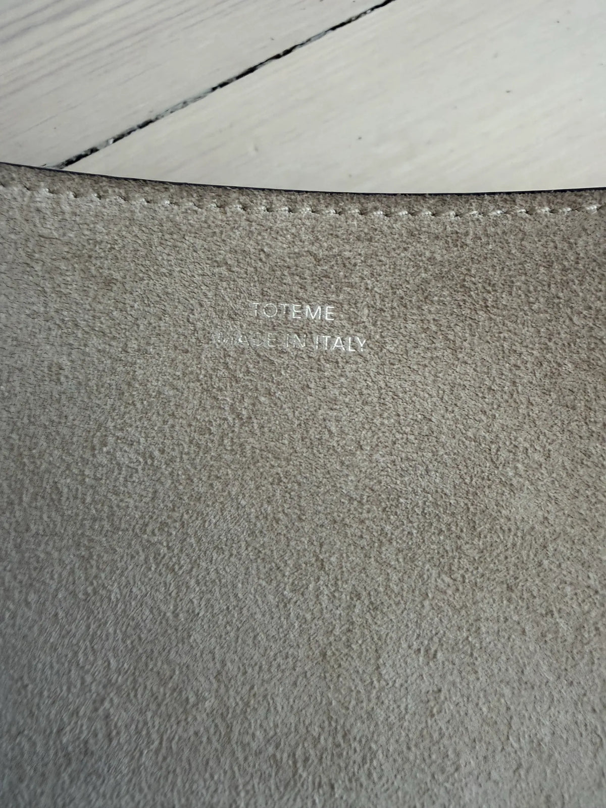 Toteme Suede Bucket-handväska