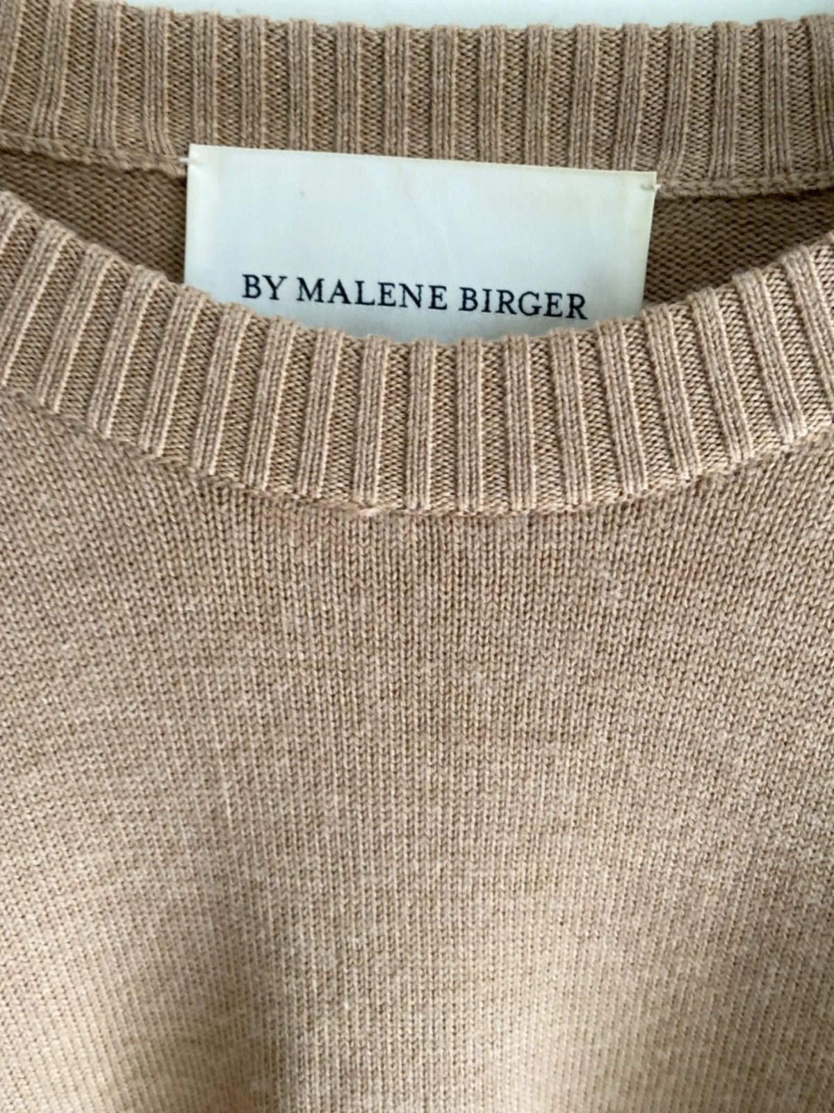 By Malene Birger Leon-ulltröja