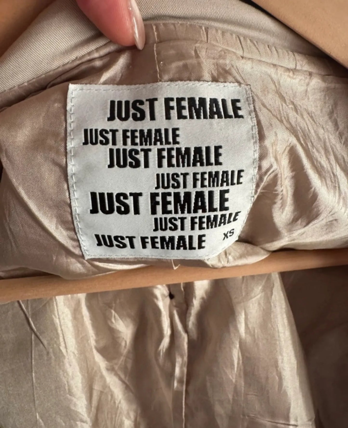 Just Female-trenchcoat