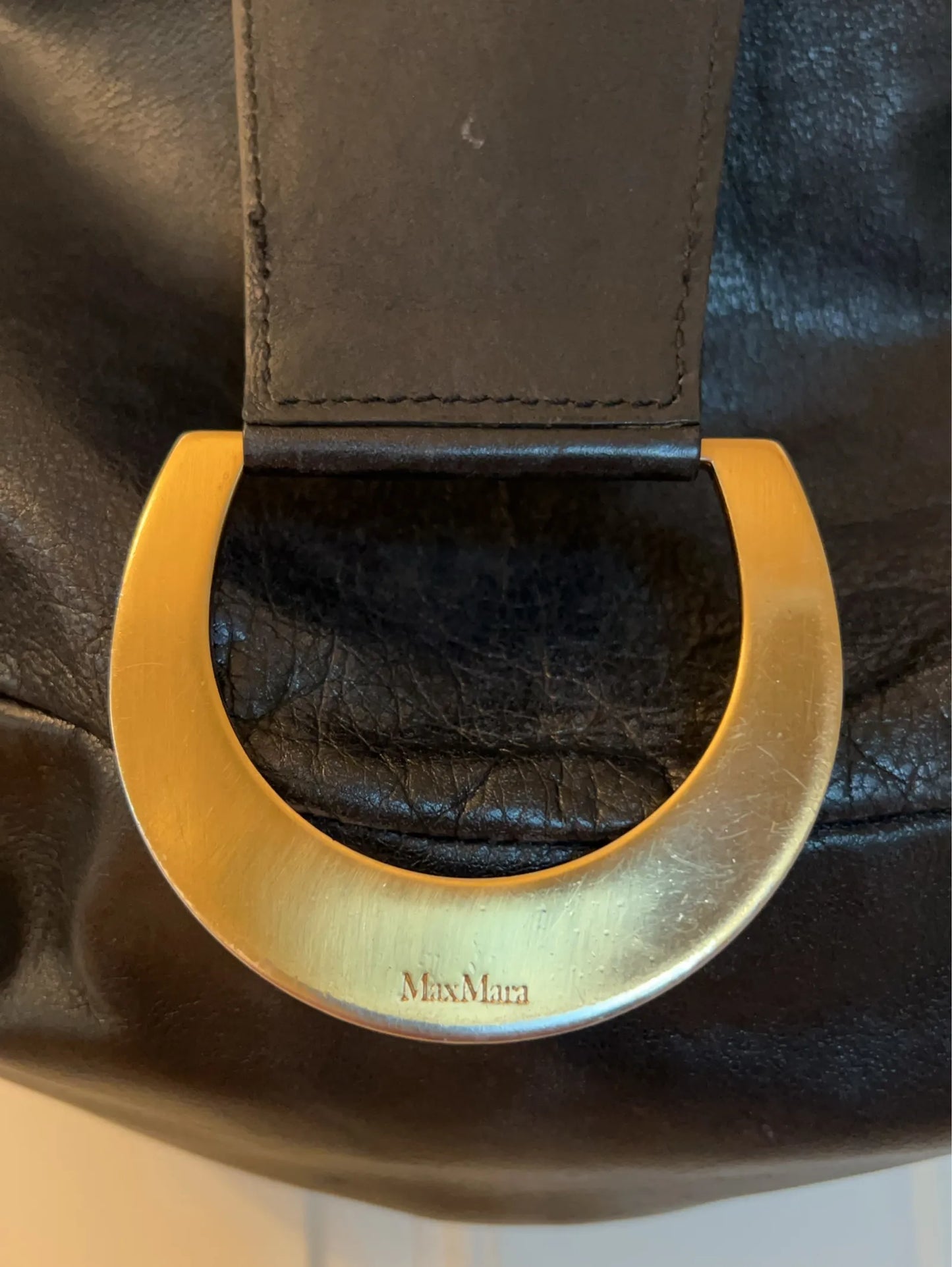 Max Mara-skinnhandväska