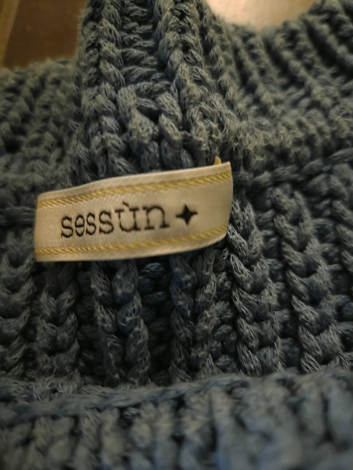 Sessun Alti-tröja