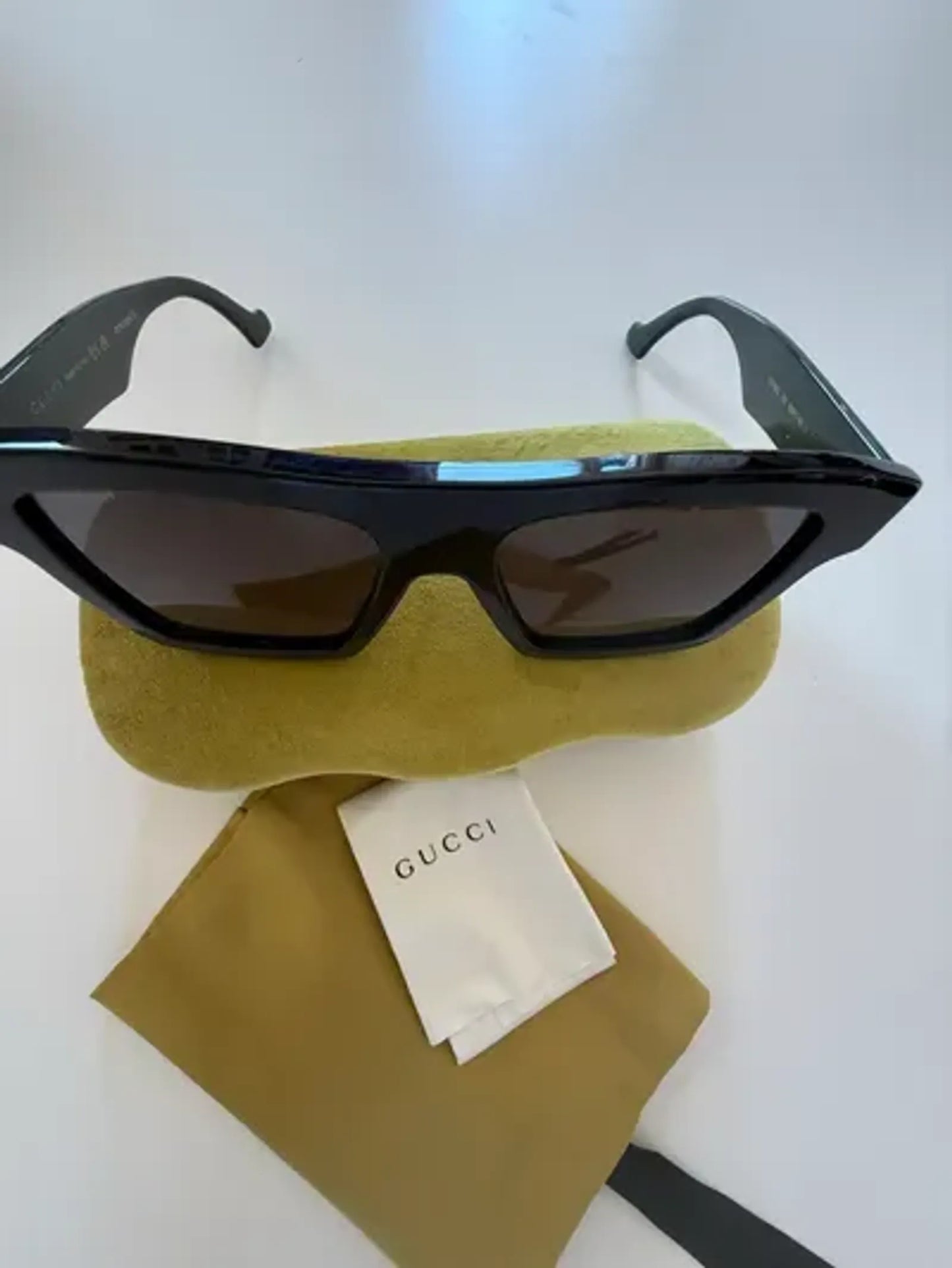 Gucci Gg0926s 00955017-145 L-solglasögon NWT
