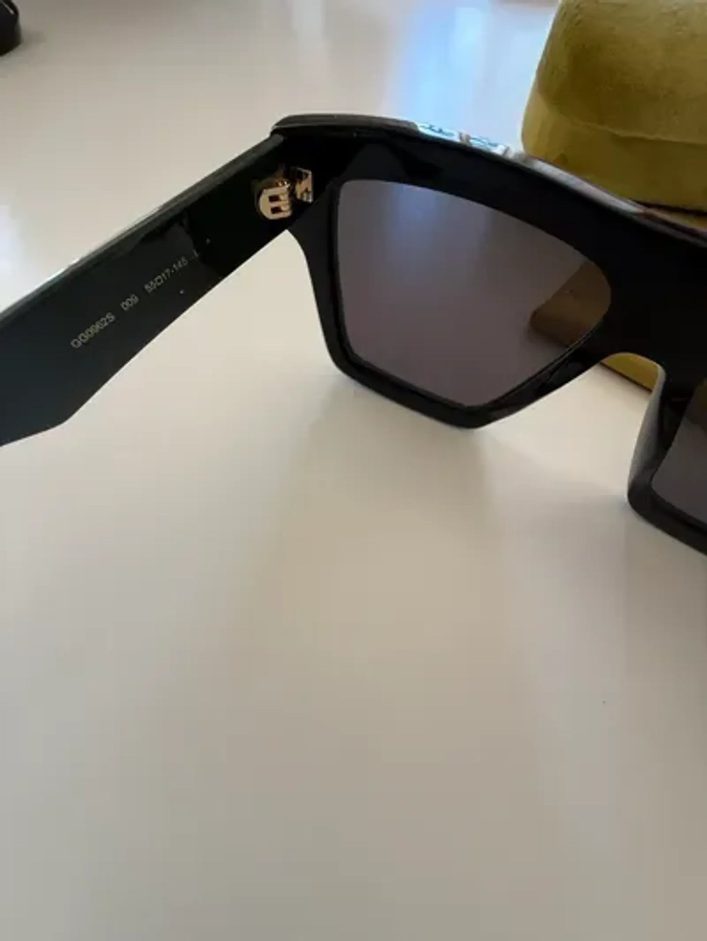 Gucci Gg0926s 00955017-145 L-solglasögon NWT