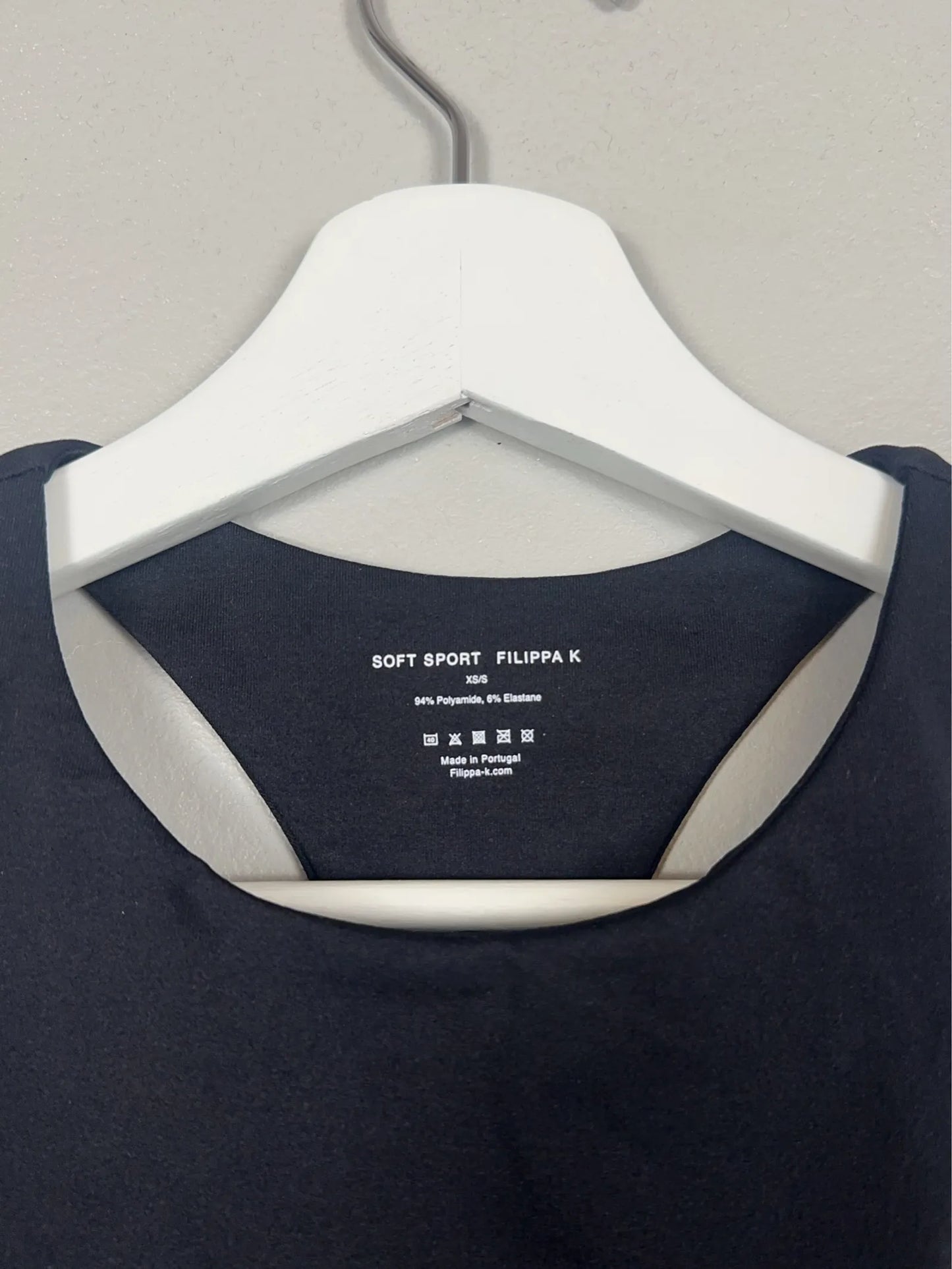 Filippa K-träningströja
