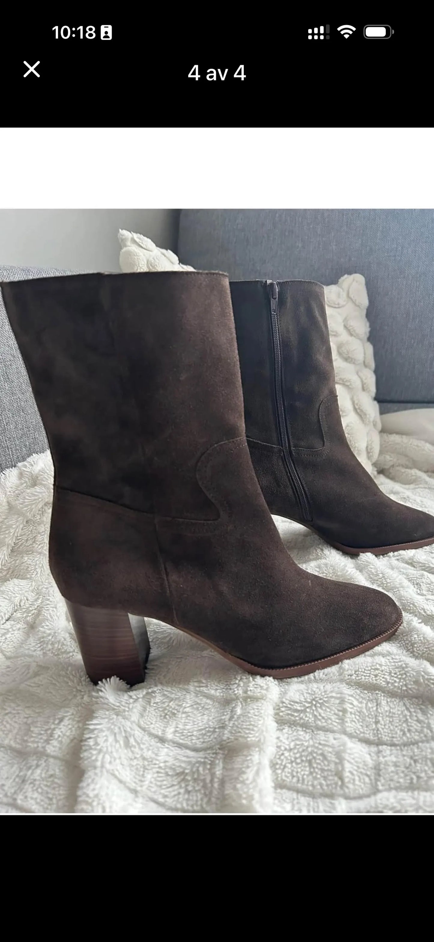 Apair-boots