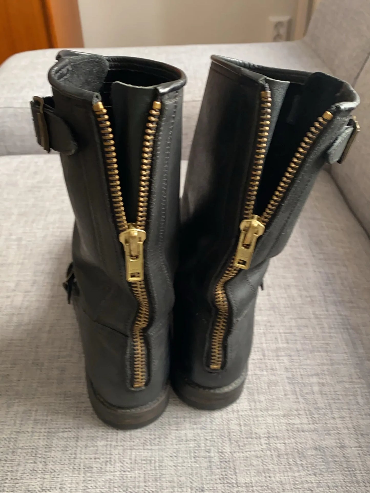 Primeskinnboots-boots