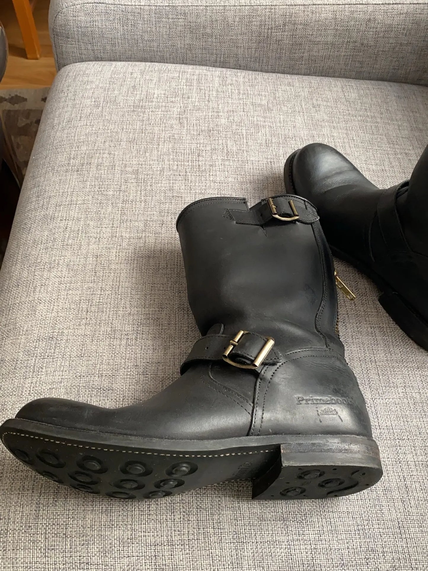 Primeskinnboots-boots