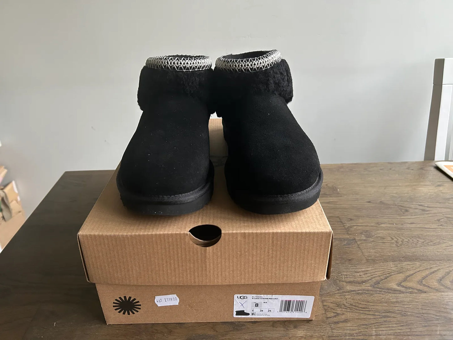 UGG Classic Ultra Mini Maxi Curly-skinnvinterskor NWT