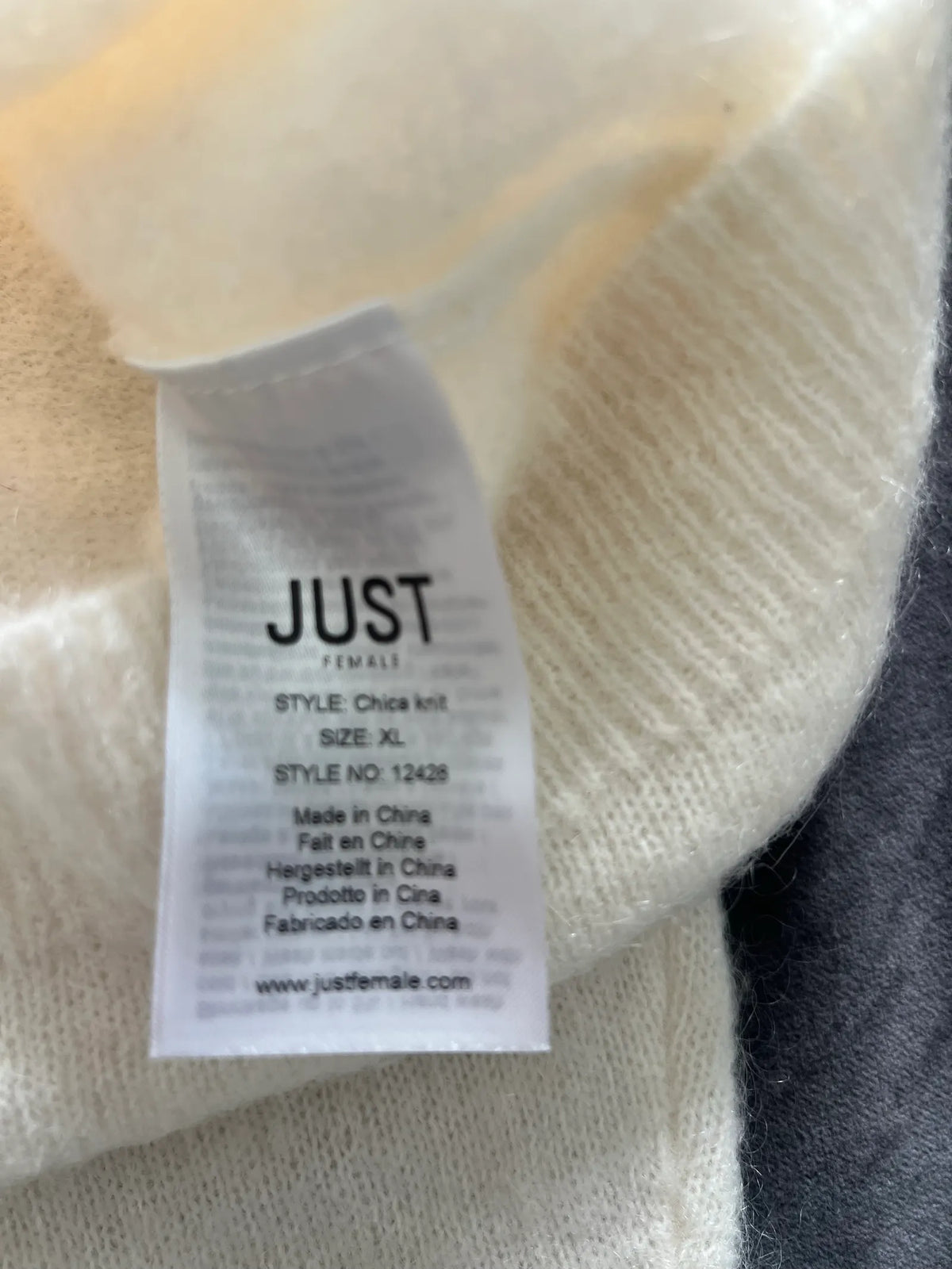 Just Female-ulltröja