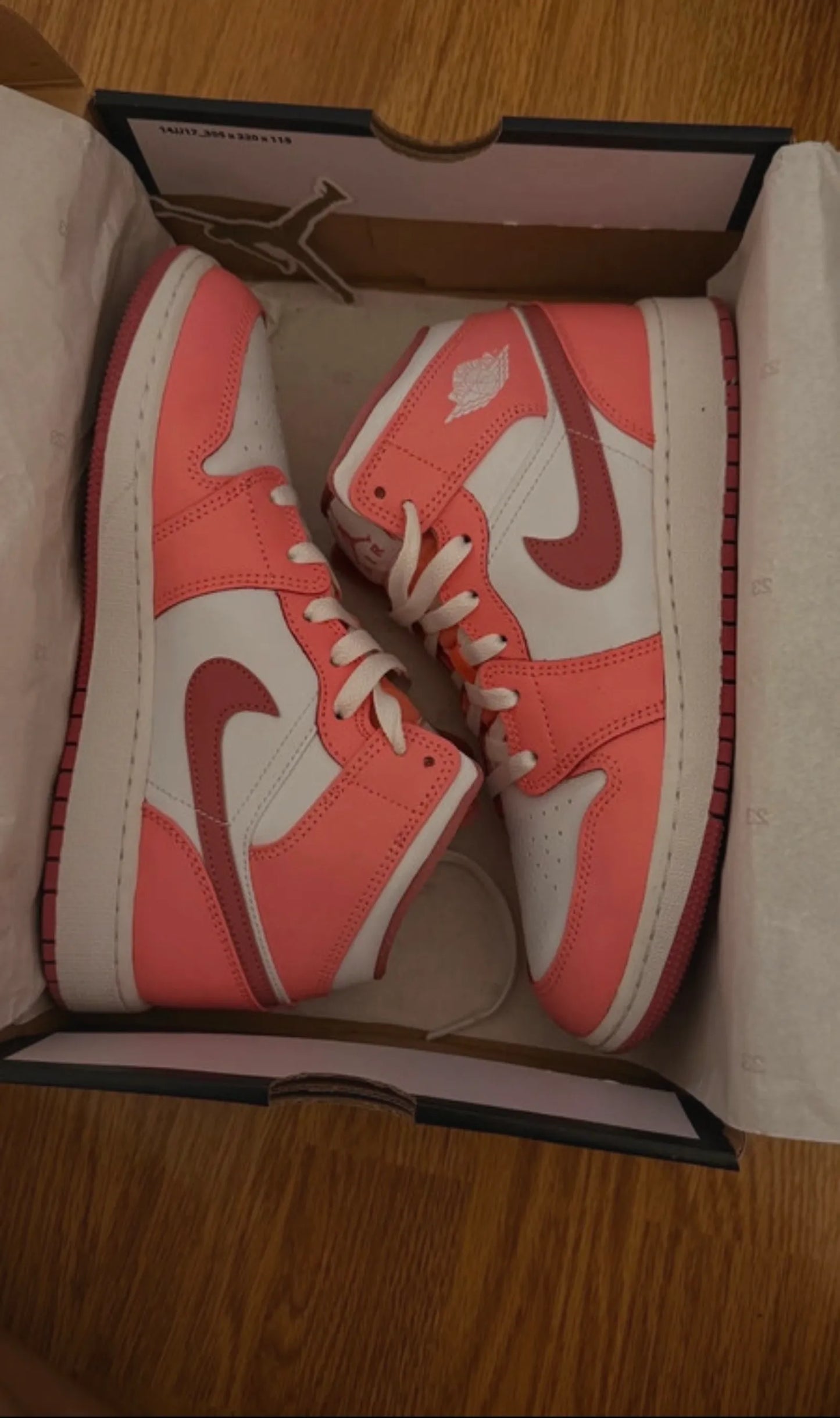Jordan-skinnsneakers