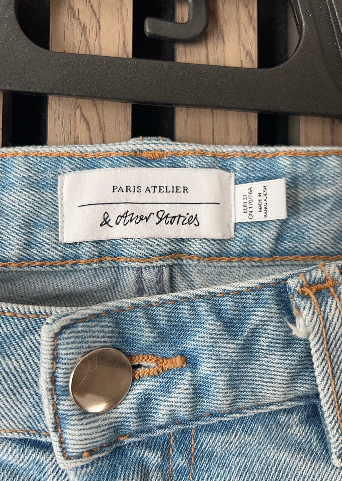 & Other Stories Mom Fit-jeans