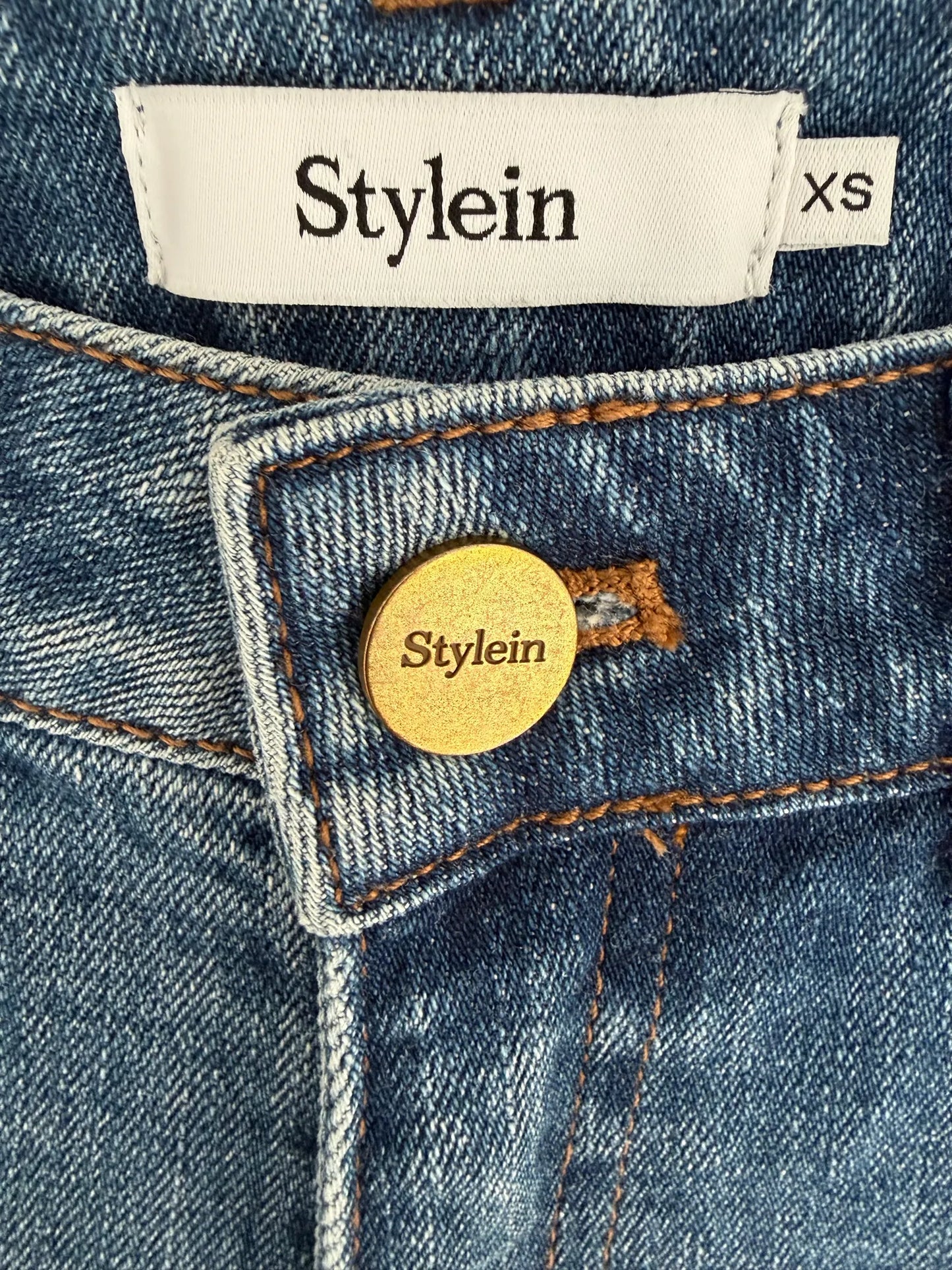 Stylein Kai-shorts NWOT