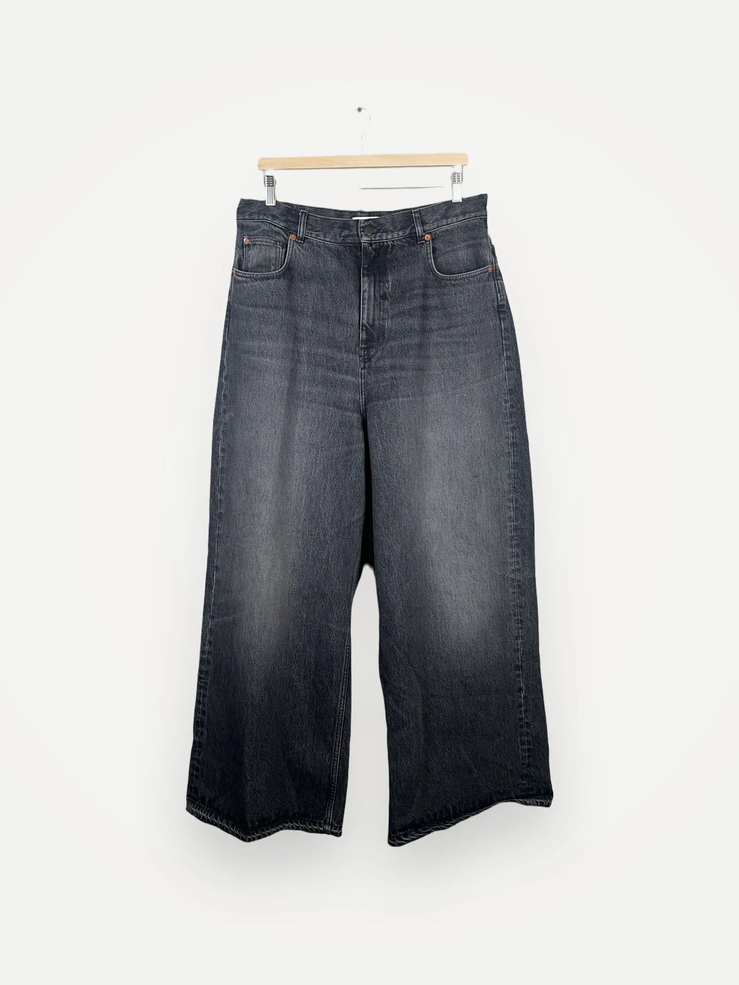 Teurn Studios Jeans