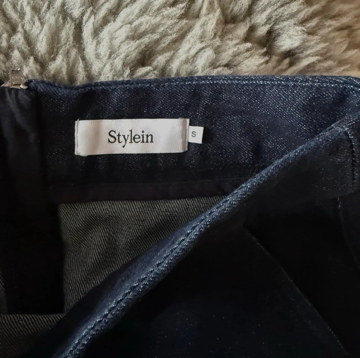 Stylein-kjol NWOT