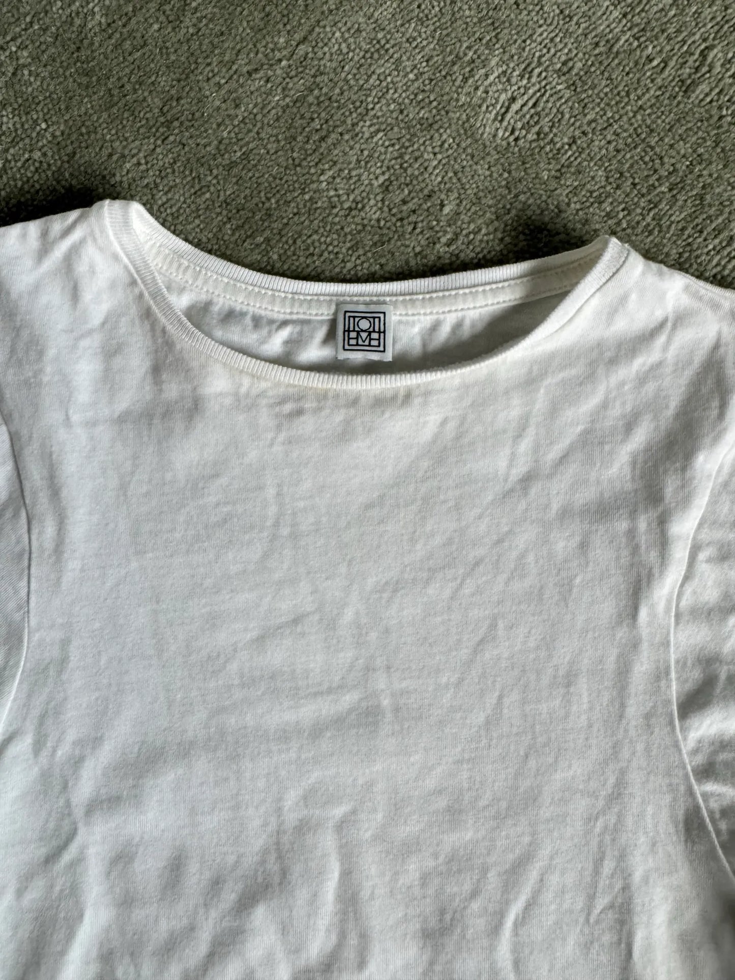Toteme Curved Seam T-shirt