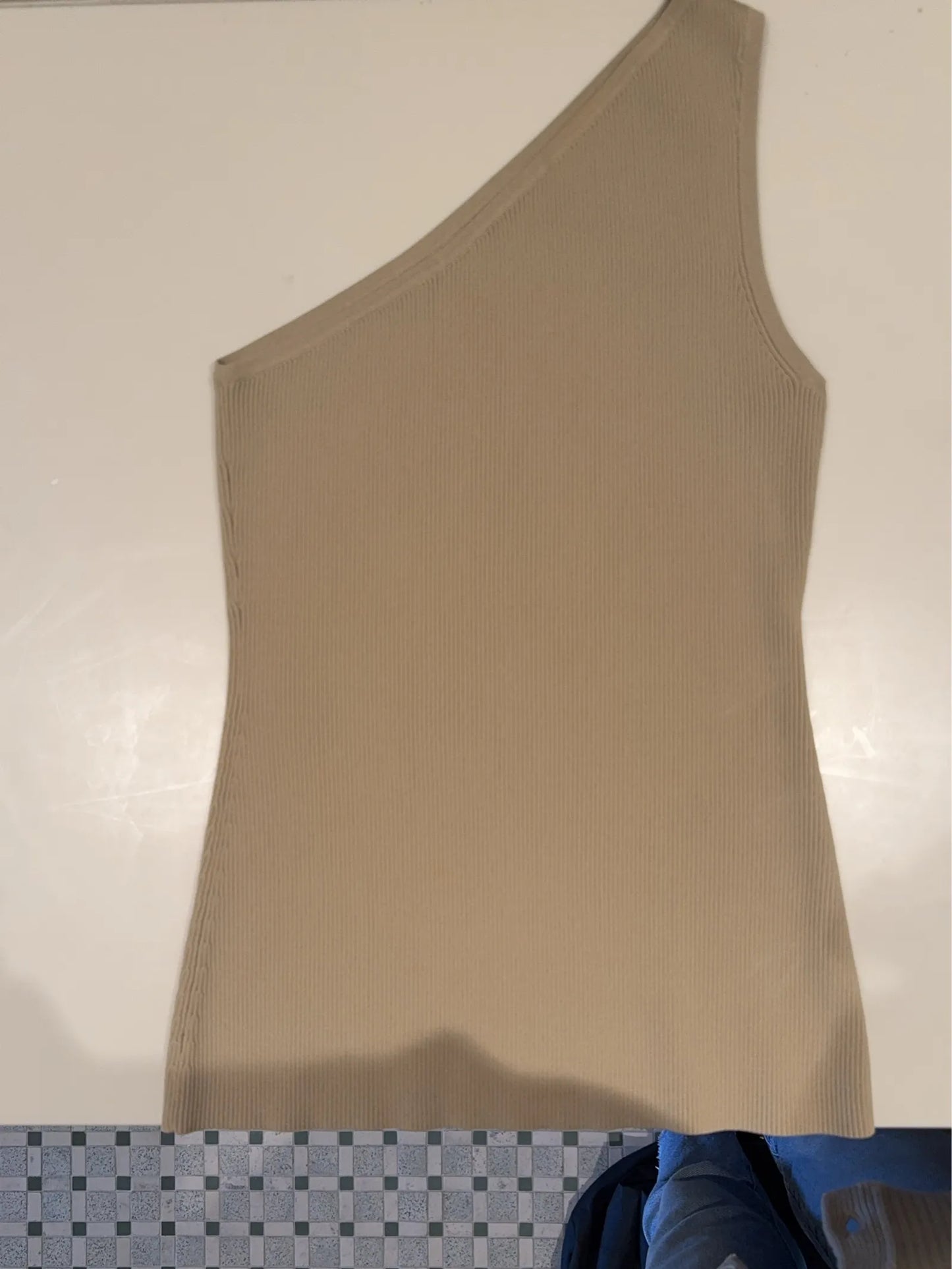 Toteme One Shoulder Ribbed 233-5183-755-linne