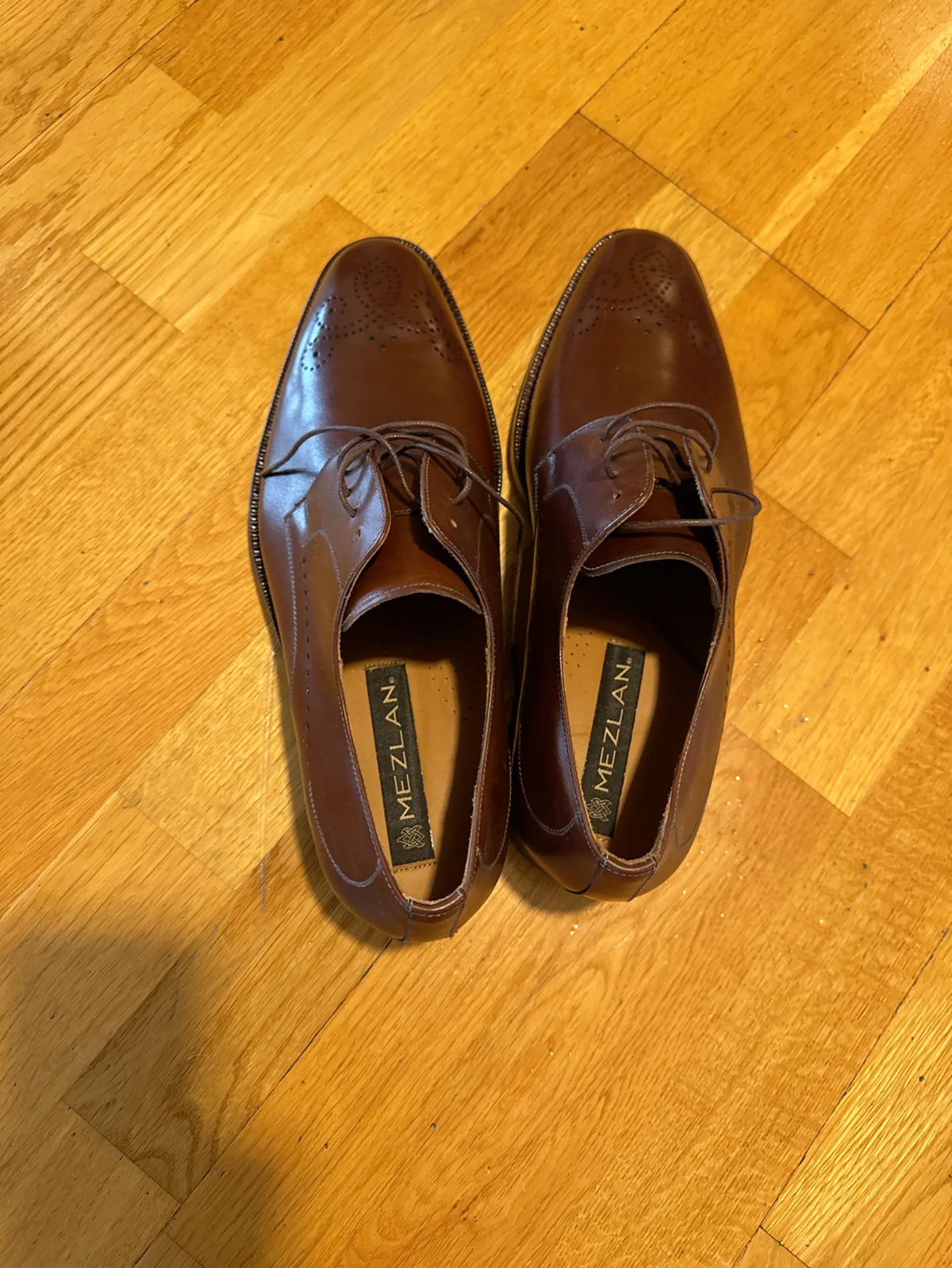 Mezlan Kostymsko-skinnskor NWOT