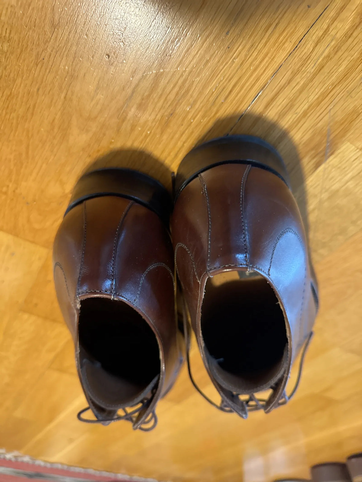 Mezlan Kostymsko-skinnskor NWOT