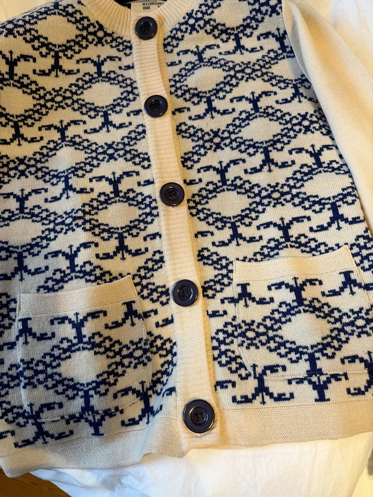 Baum und Pferdgarten Cardigan
