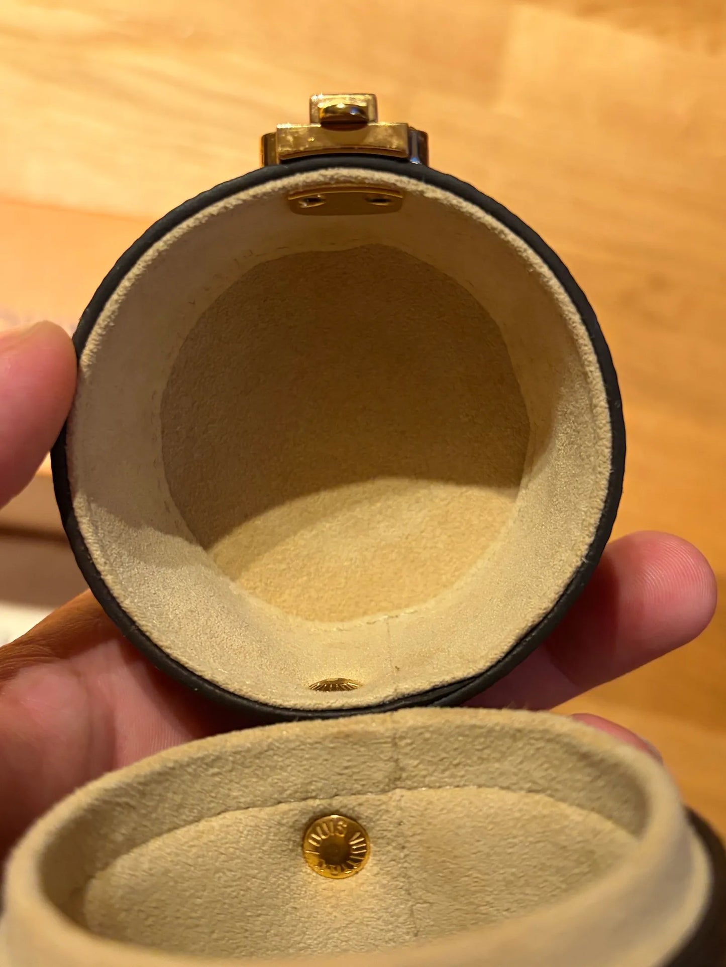 Louis Vuitton Perfume Travel Case 100ml-skinnplånbok