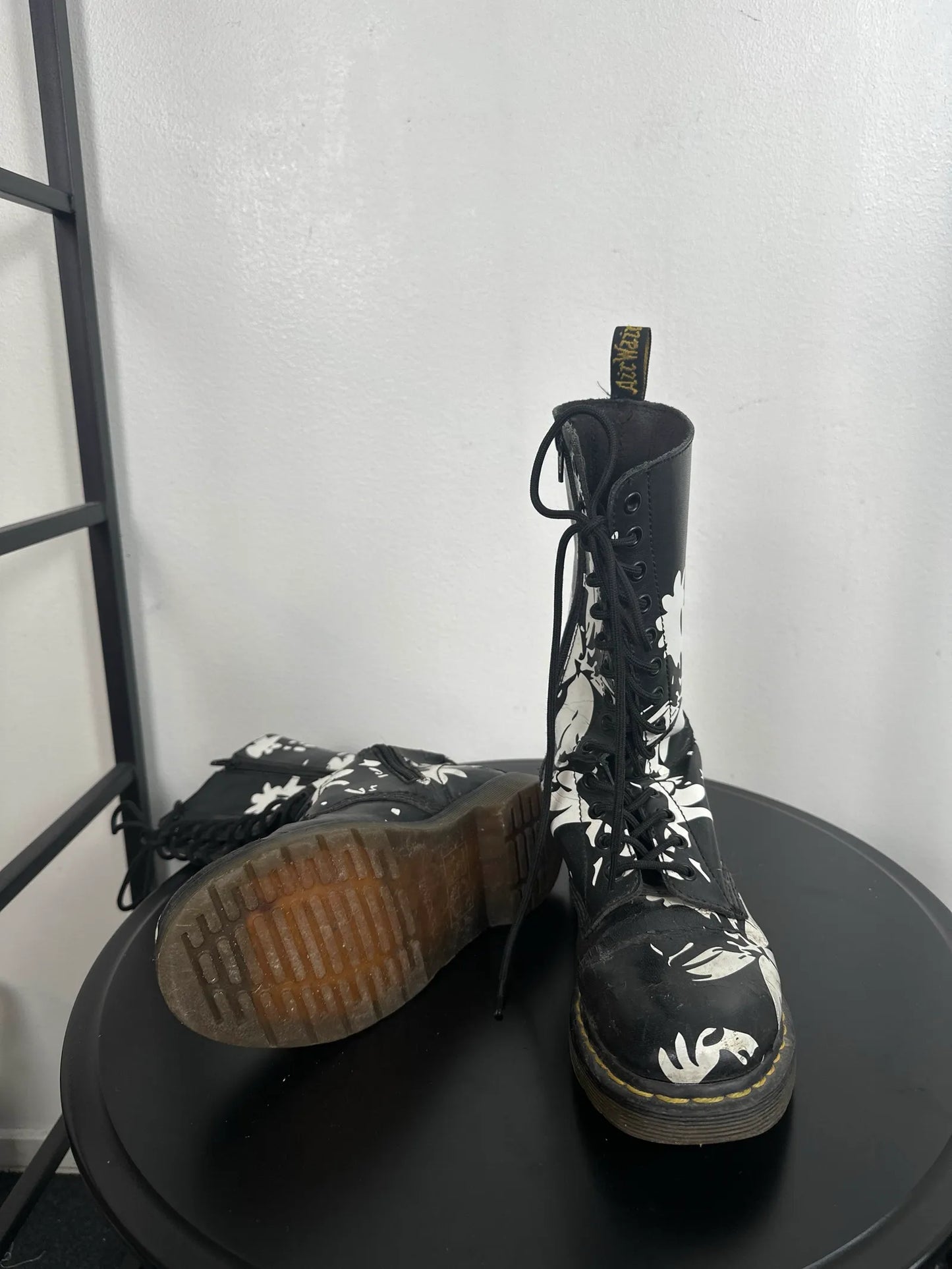 Dr. Martens 1914 Vonda White-skinnboots