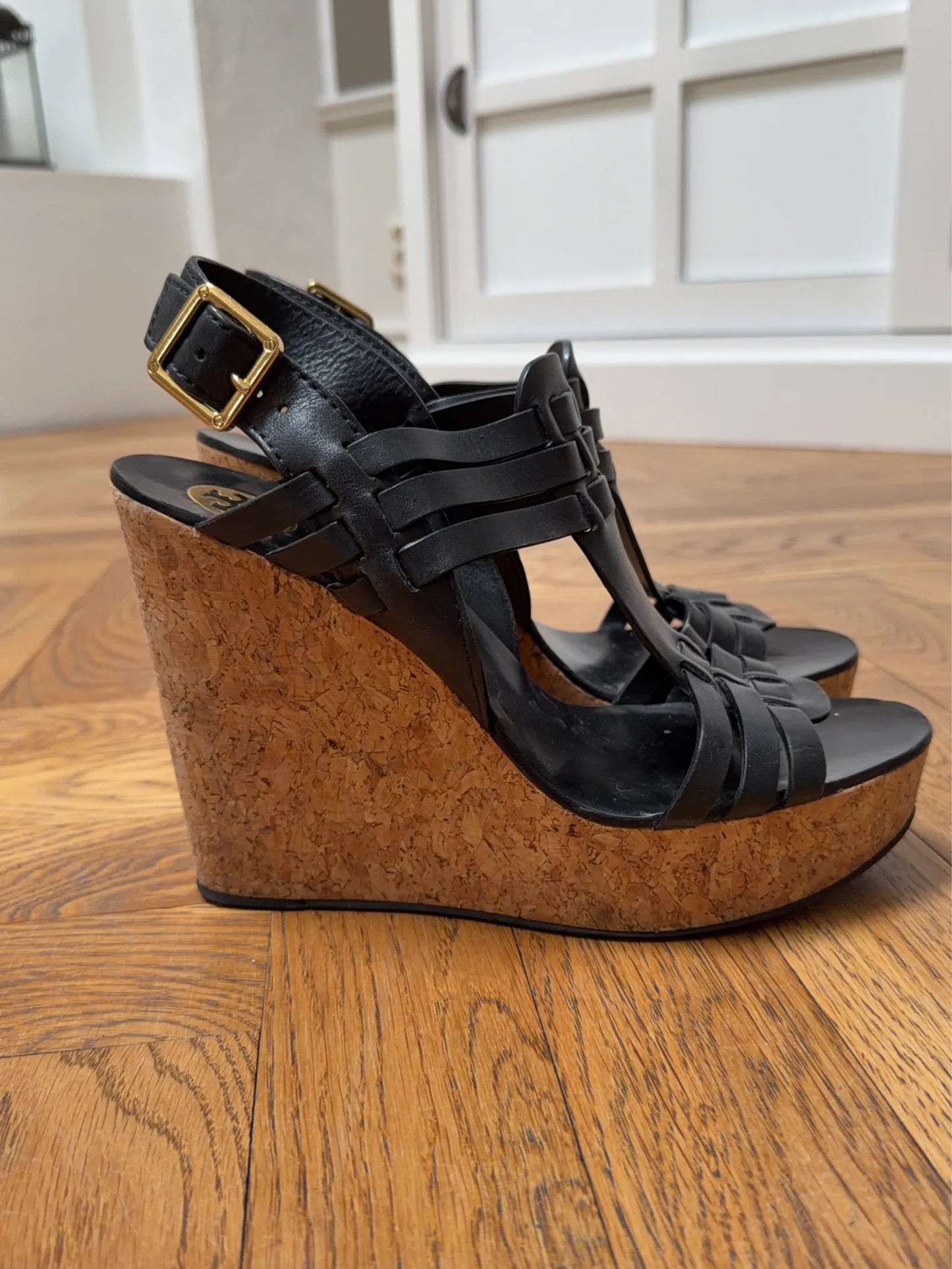 Tory Burch-skinnsandaler