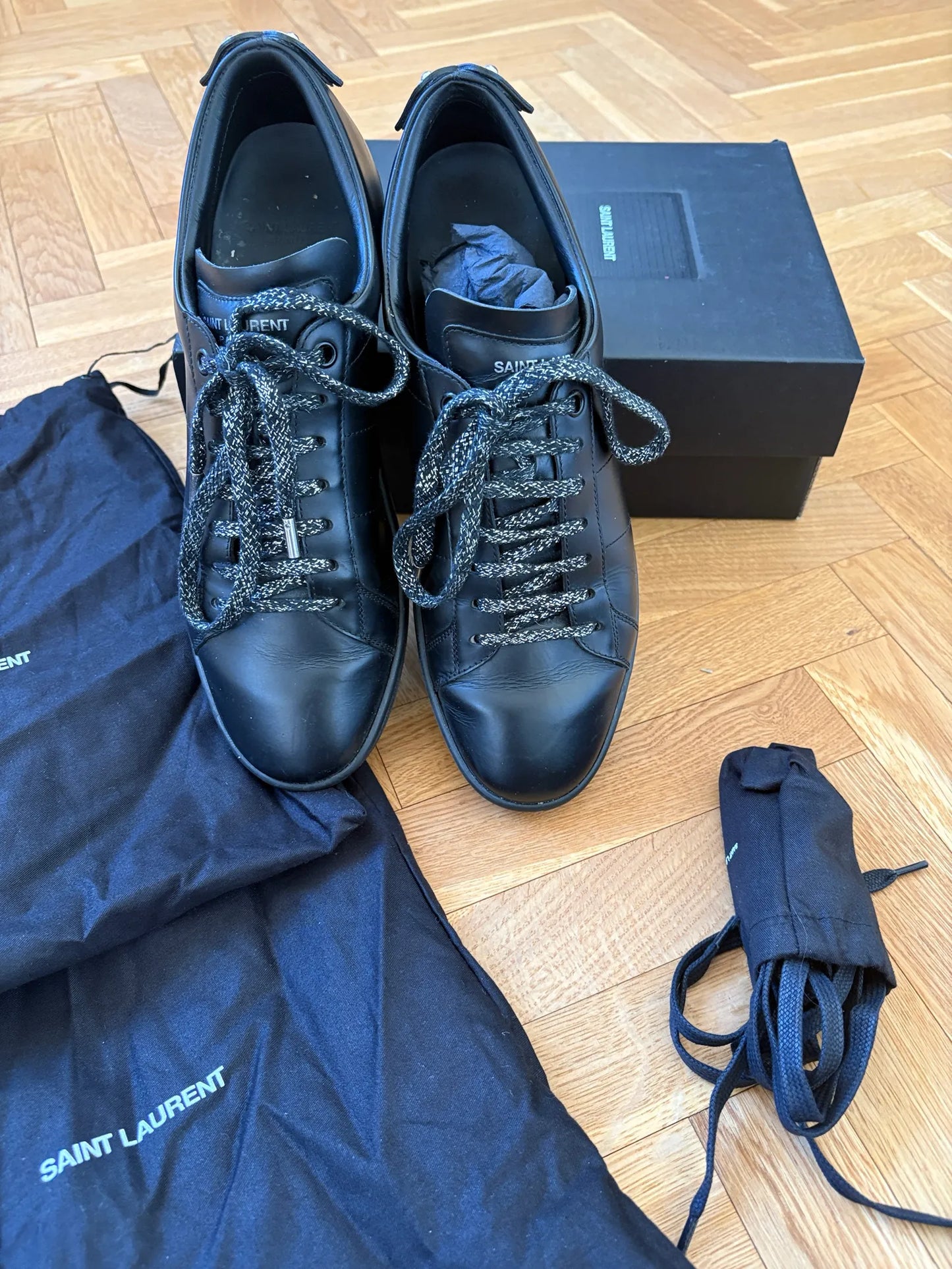 Saint Laurent Lips Sneakers