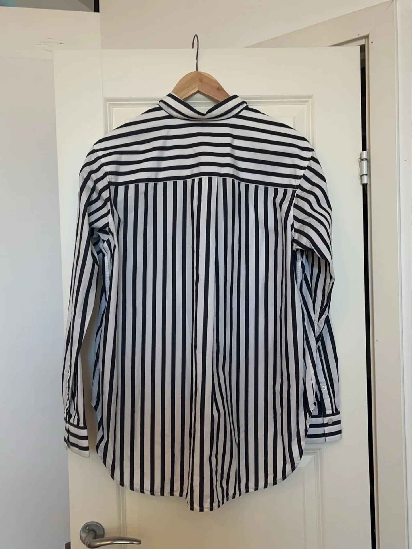 Toteme Capri 193-706-710-skjorta NWOT