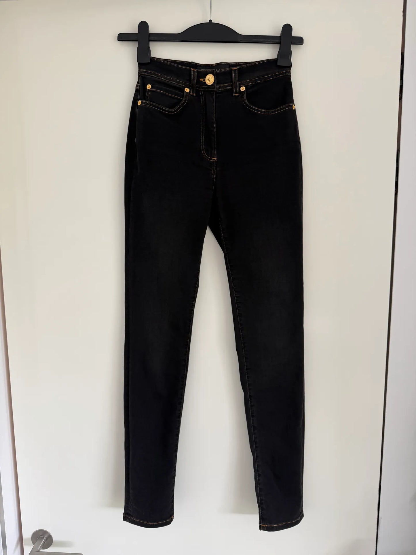Versace-jeans