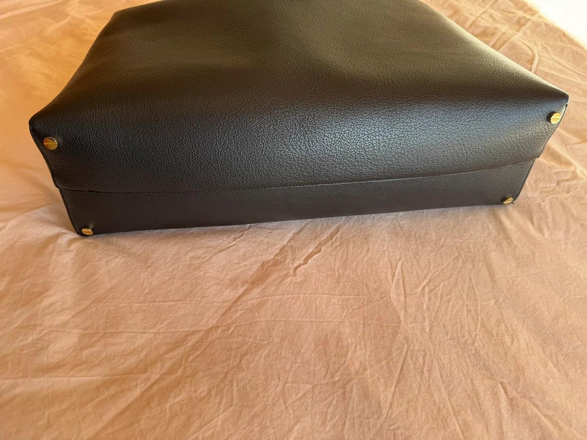 Toteme Bevel Grained-leather Black Shoulder bag
