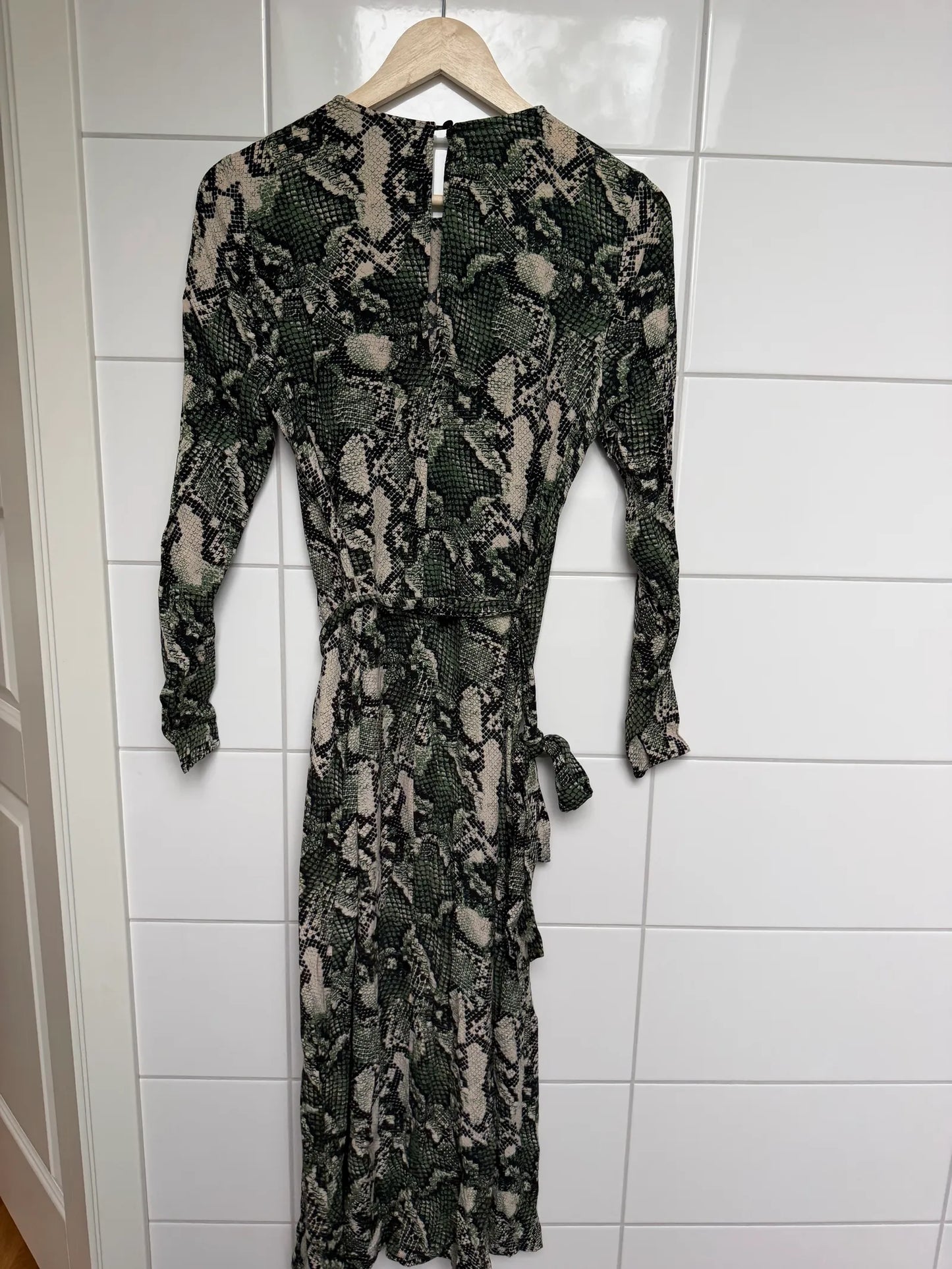 Twist & Tango Dress