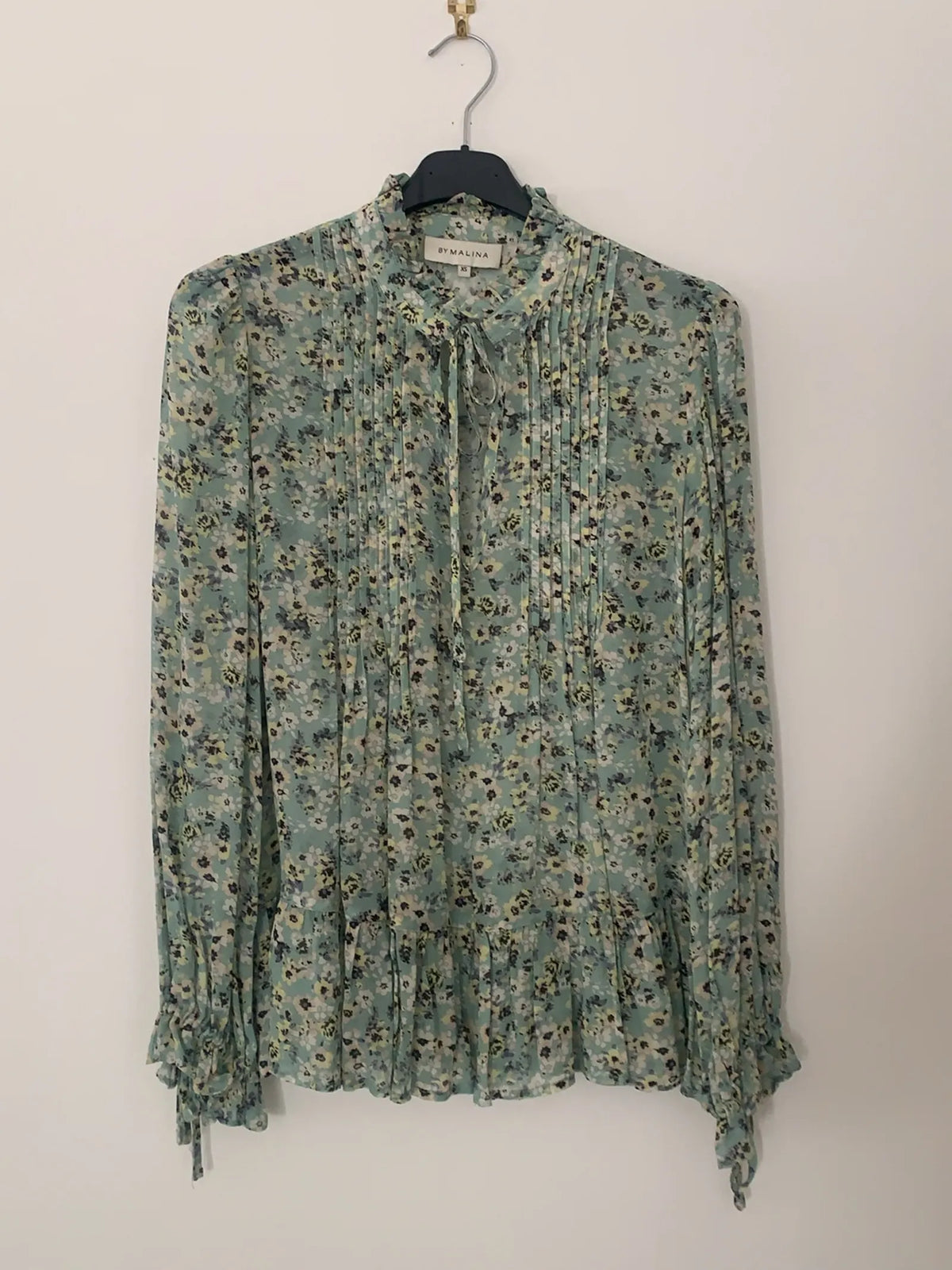 By Malina Blouse