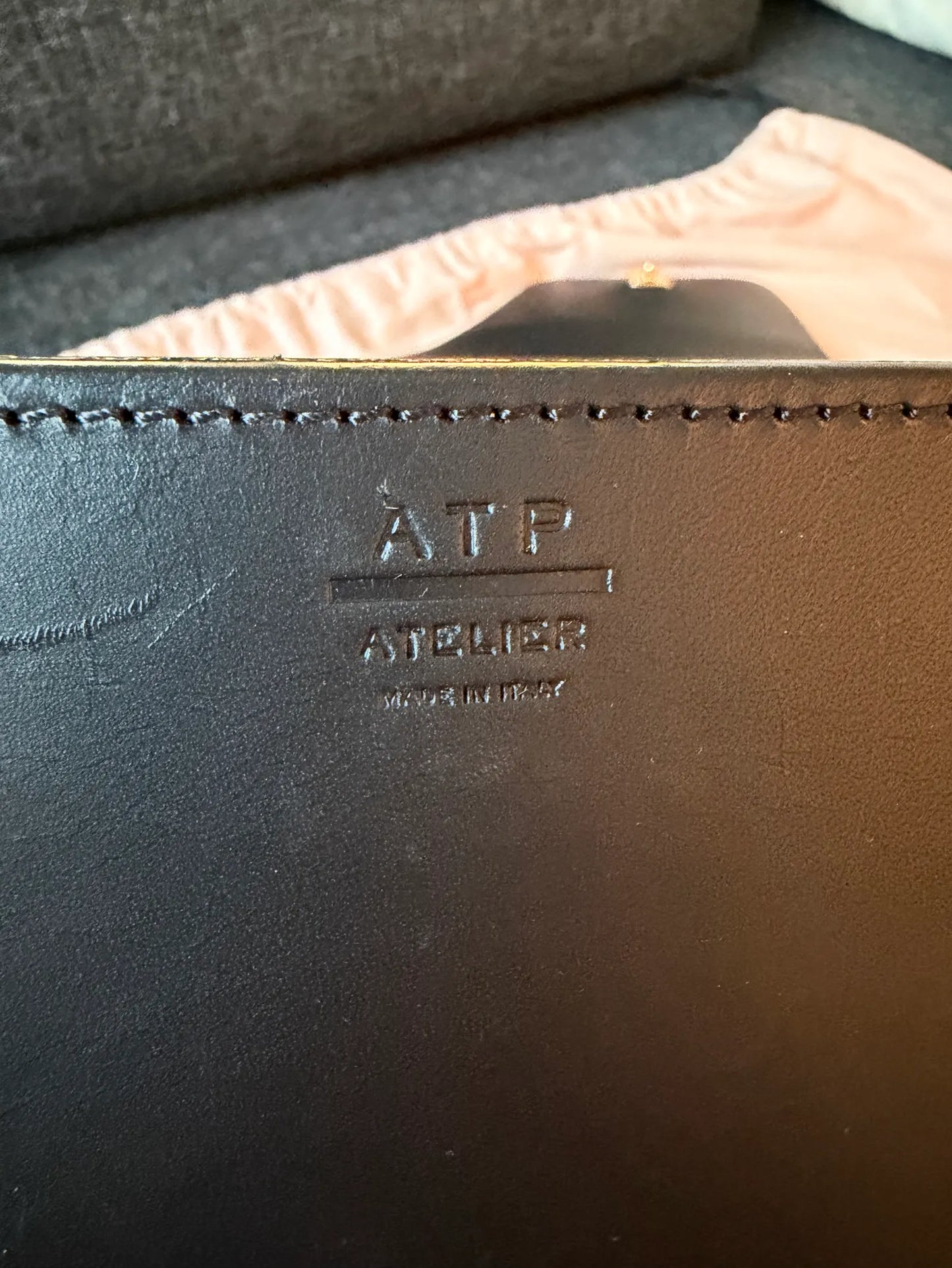 ATP Atelier Volterra Large Handbag - Black-skinnhandväska