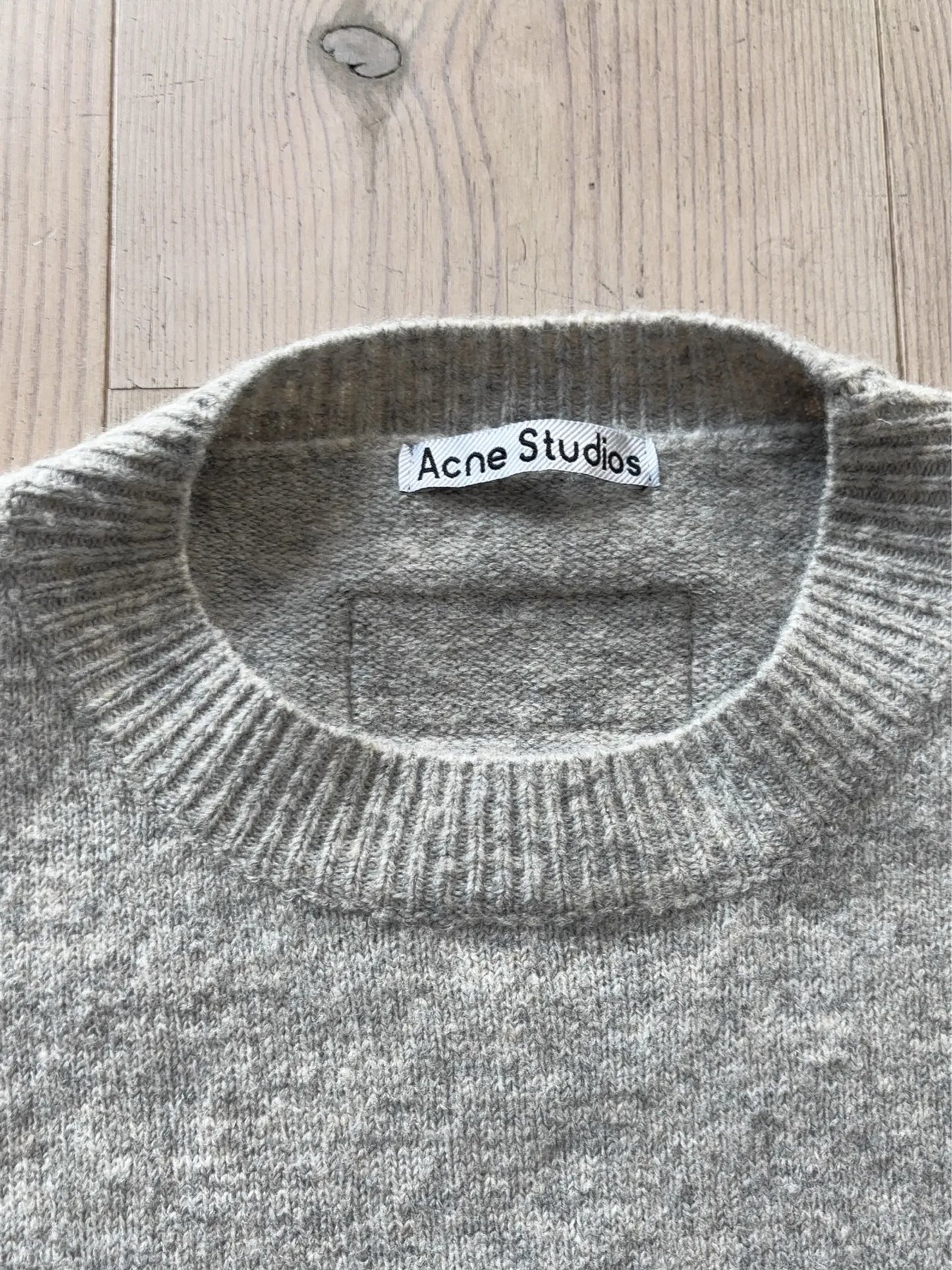 Acne Studios-tröja NWOT