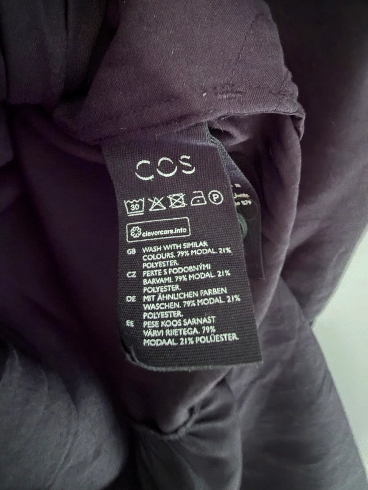 Cos-klänning