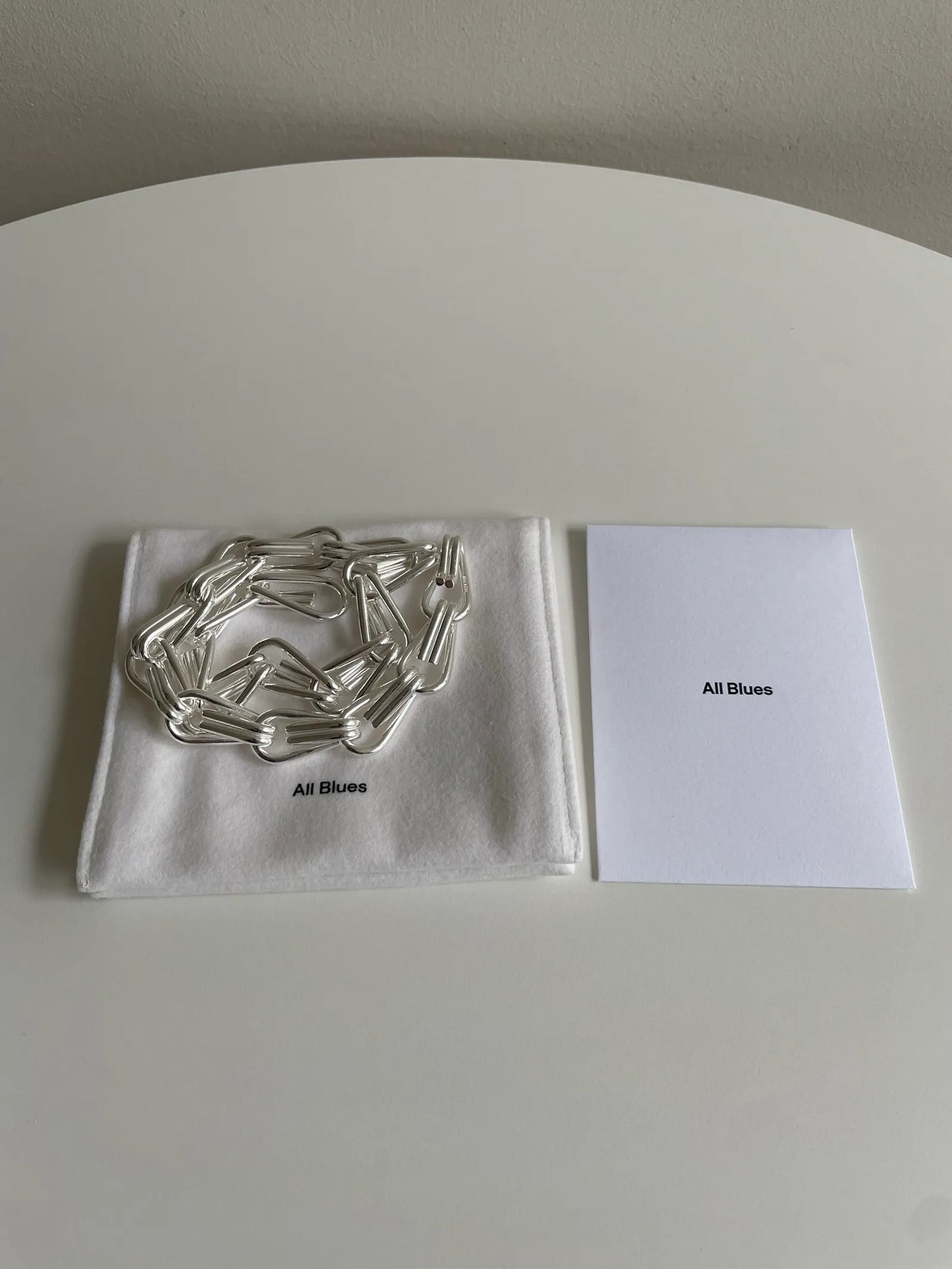 All Blues Clip-halsband NWOT