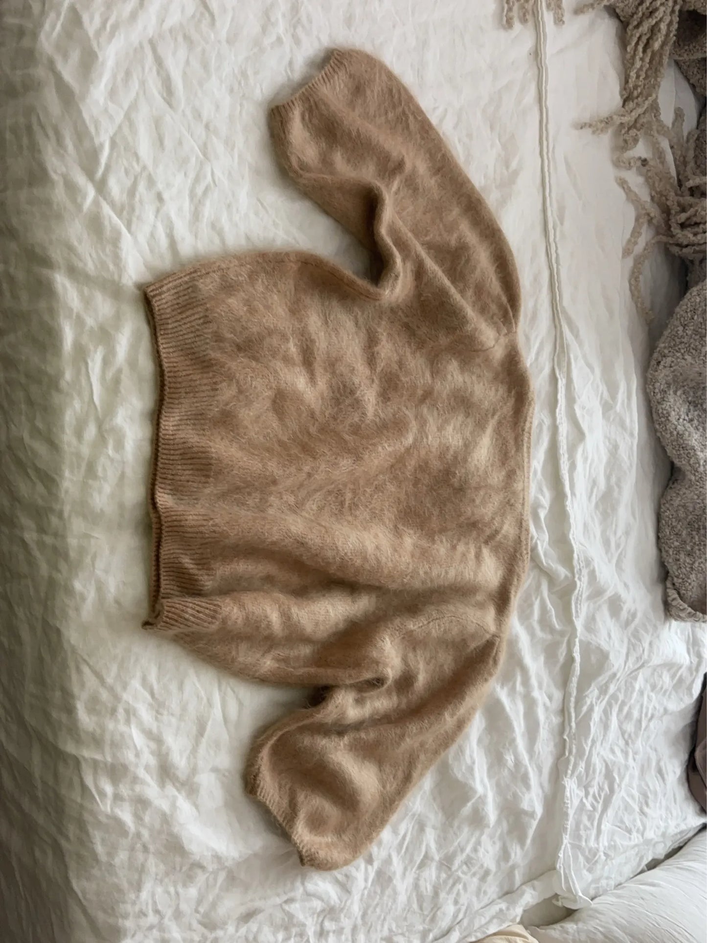 Soft Goat Brushed top Sweater