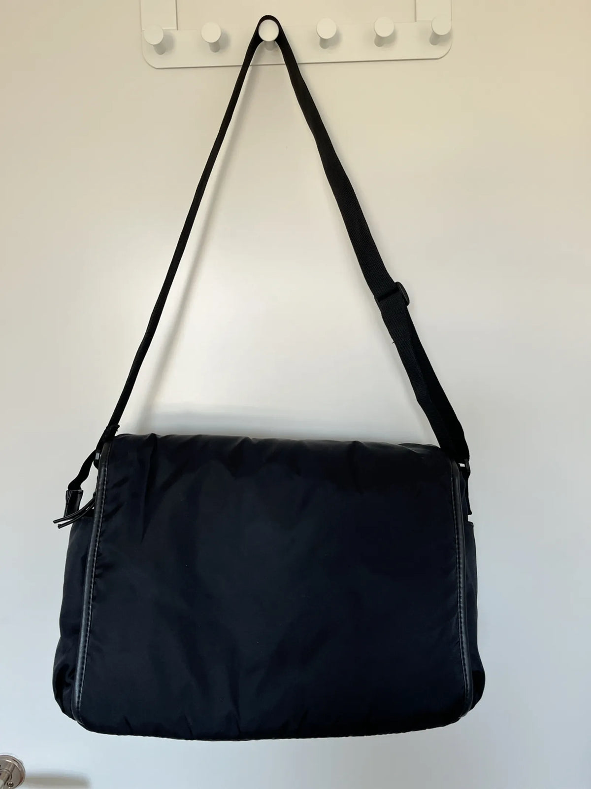 DAY Birger & Mikkelsen-axelremsväska