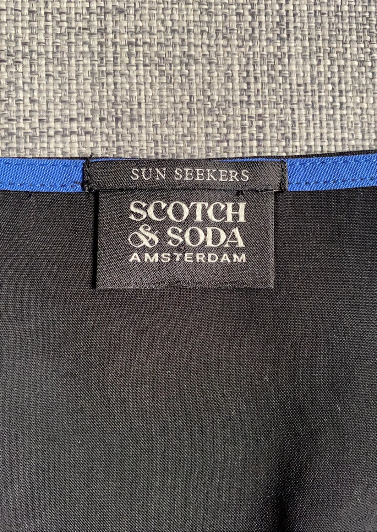 Scotch & Soda-blus