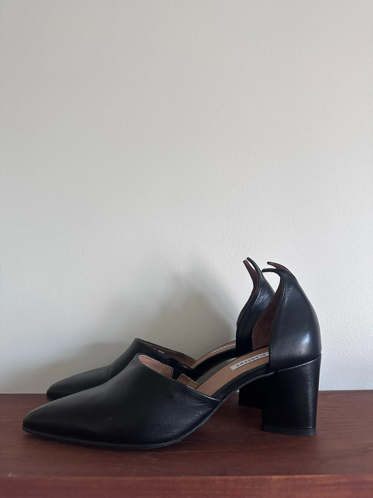 Blankens The Riverside Black Leather-skinnklackar