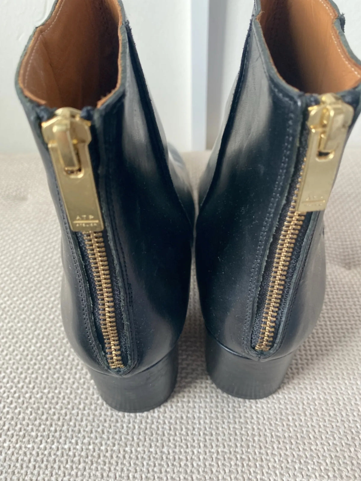 ATP Atelier Tomorrows Partes-skinnboots NWOT