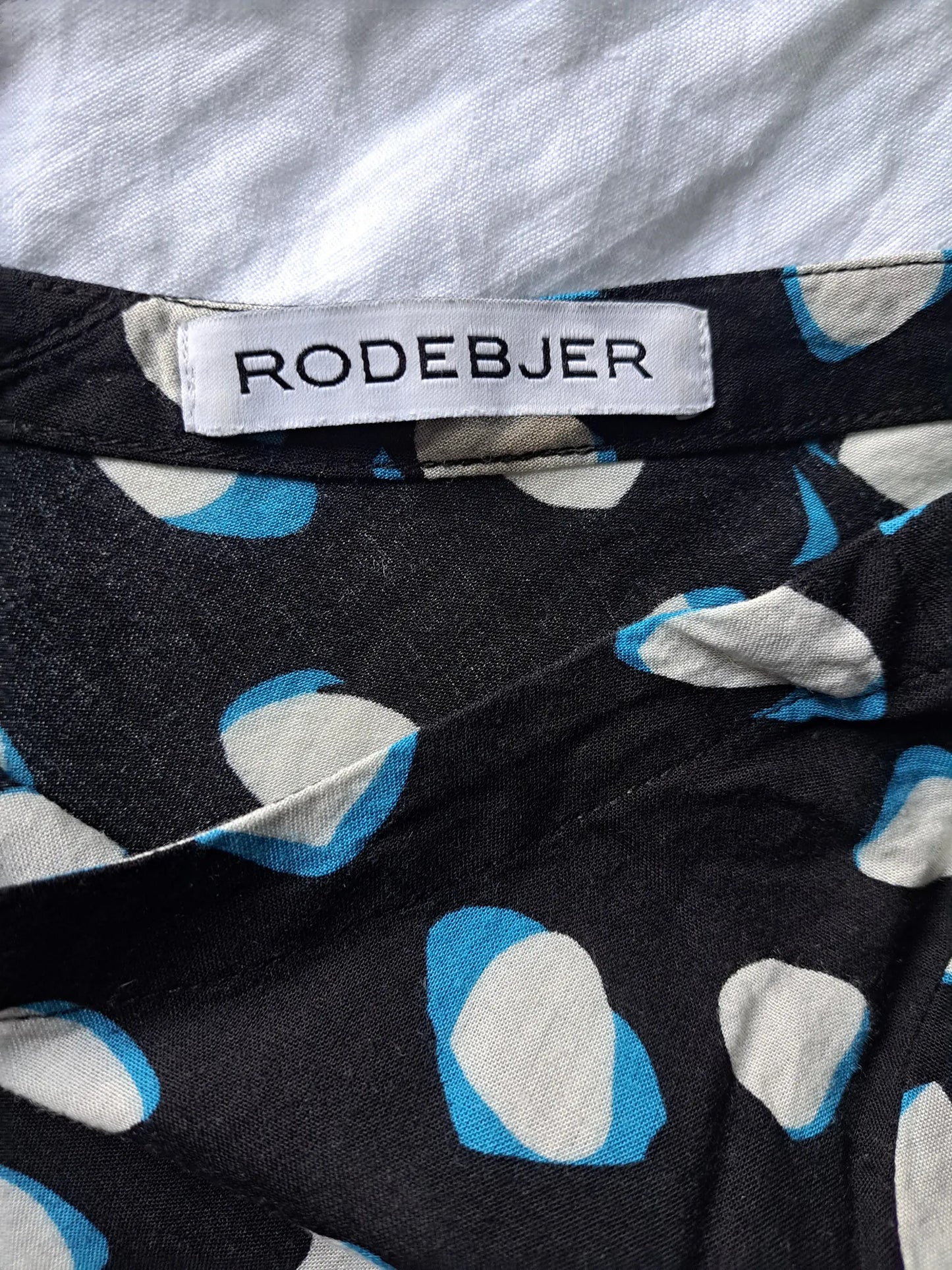 Rodebjer Hamada Nut, Med Knappning I Rygg. Blouse