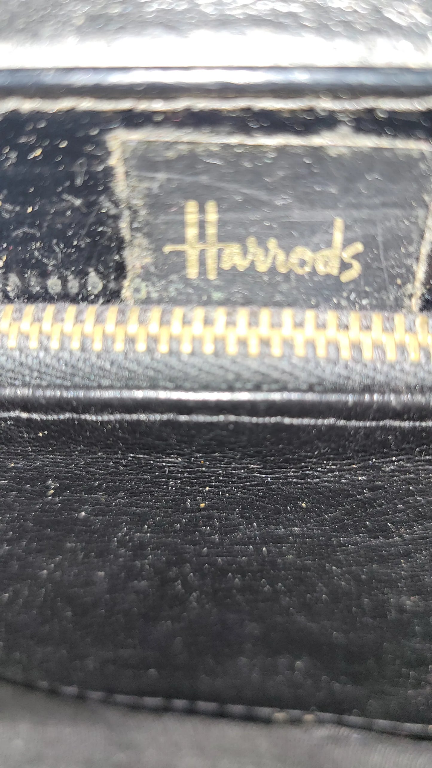 Harrods-axelremsväska
