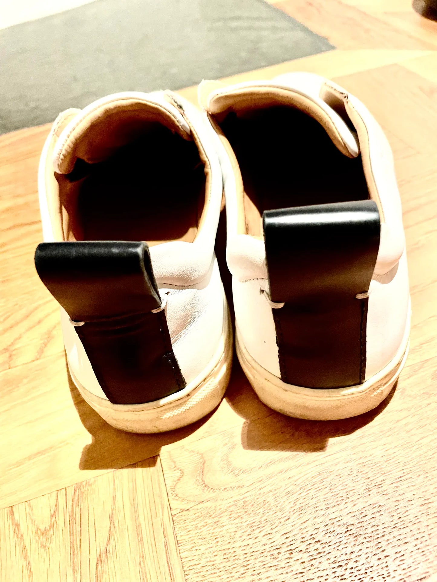 By Malene Birger-skinnsneakers