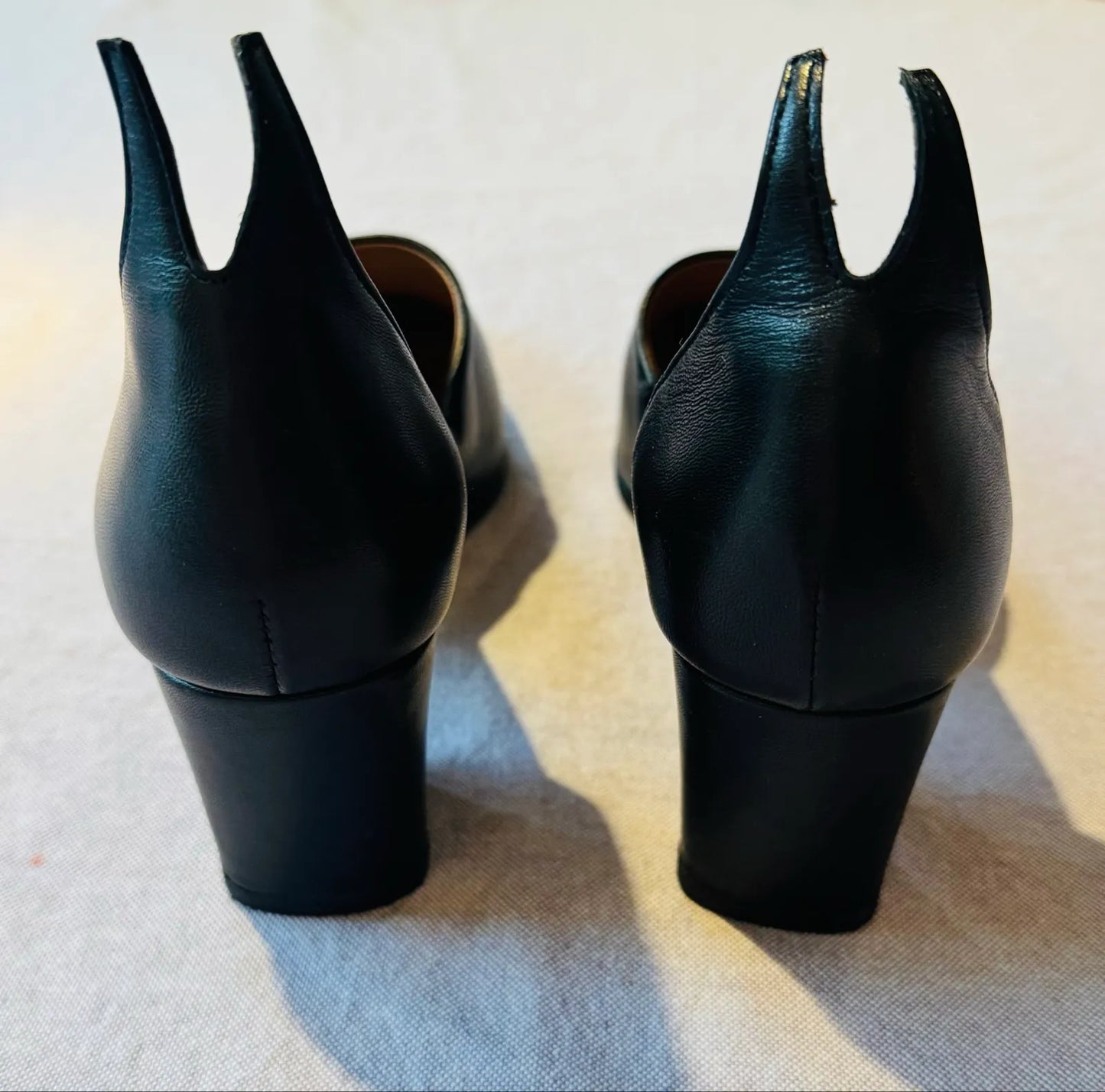Blankens The Riverside Black Leather-skinnklackar NWOT